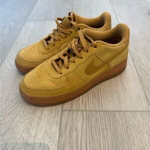 Nike Brown Low-Top Sneakers